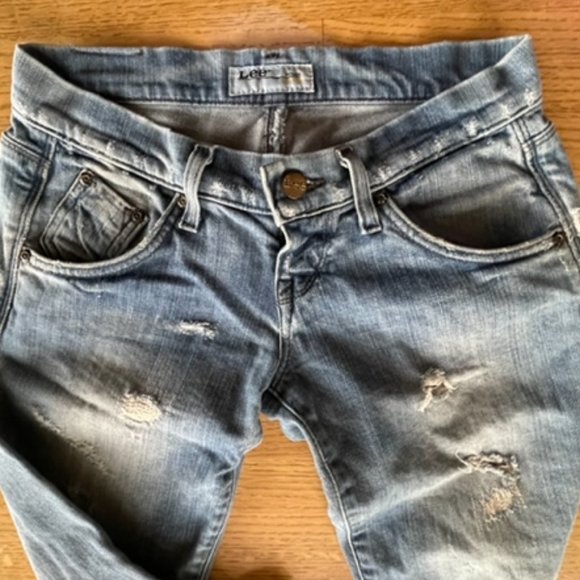 LEE WOMEN’S LOW RISE SKINNY JEANS W25 L31 “Lynn” Narrow Fit, Distressed Look - Picture 12 of 13